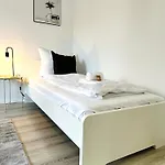 Apartmán Rabenberg Duo- 12 Personen- 2 Baeder- 2 Kuechen- Parkplatz- Terrasse- Balkon Wolfsburg