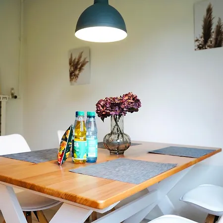 Rabenberg Duo- 12 Personen- 2 Baeder- 2 Kuechen- Parkplatz- Terrasse- Balkon Βόλφσμπουργκ