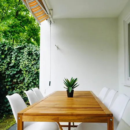 Διαμέρισμα Rabenberg Duo- 12 Personen- 2 Baeder- 2 Kuechen- Parkplatz- Terrasse- Balkon