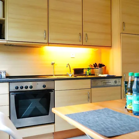Διαμέρισμα Rabenberg Duo- 12 Personen- 2 Baeder- 2 Kuechen- Parkplatz- Terrasse- Balkon