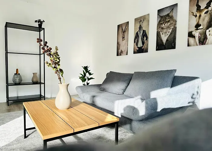 Rabenberg Duo- 12 Personen- 2 Baeder- 2 Kuechen- Parkplatz- Terrasse- Balkon * Вольфсбург