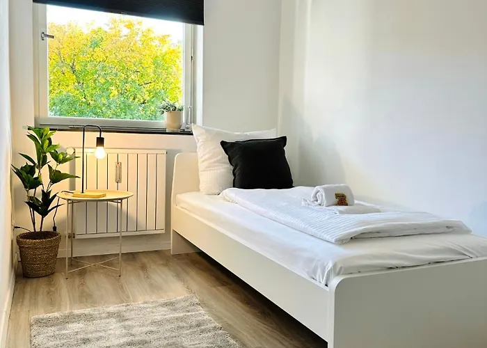 Rabenberg Duo- 12 Personen- 2 Baeder- 2 Kuechen- Parkplatz- Terrasse- Balkon Апартаменты Вольфсбург