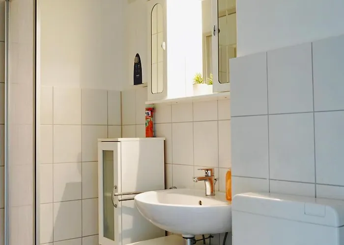 Rabenberg Duo- 12 Personen- 2 Baeder- 2 Kuechen- Parkplatz- Terrasse- Balkon Апартаменты *